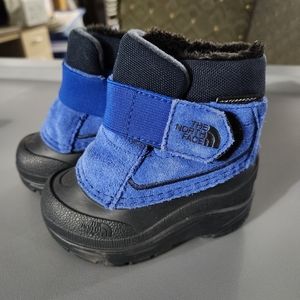The north face boot size 4
